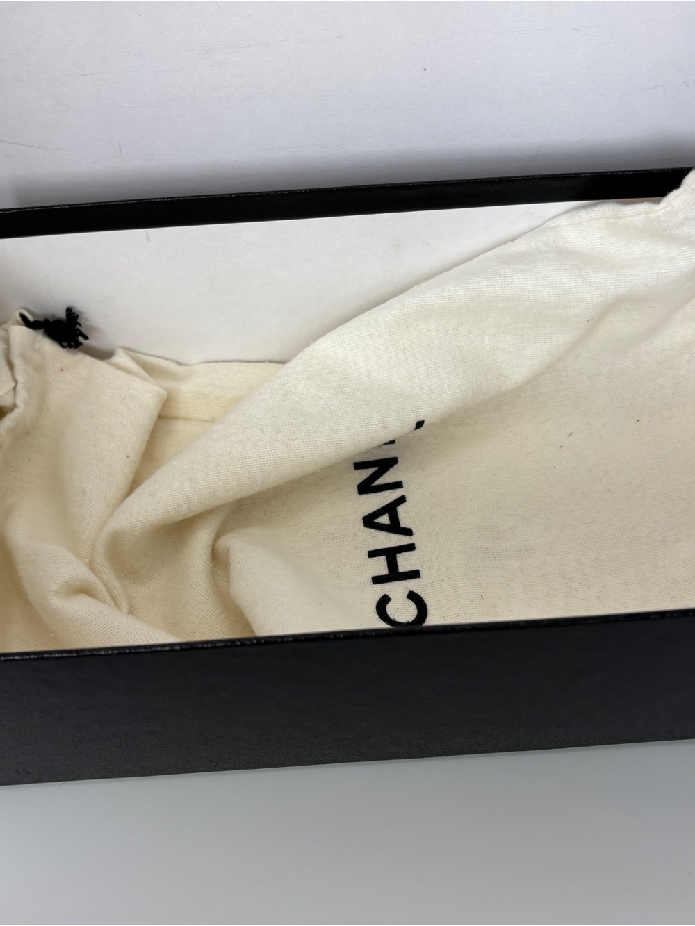 CHANEL Classic Lambskin CC Ballet Flats Beige Black Cap Toe 35.5 vtg - Picture 11 of 11